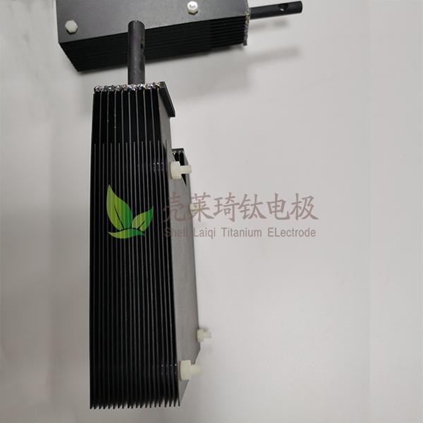鈦陽極上的金屬氧化物涂層的作用是什么？